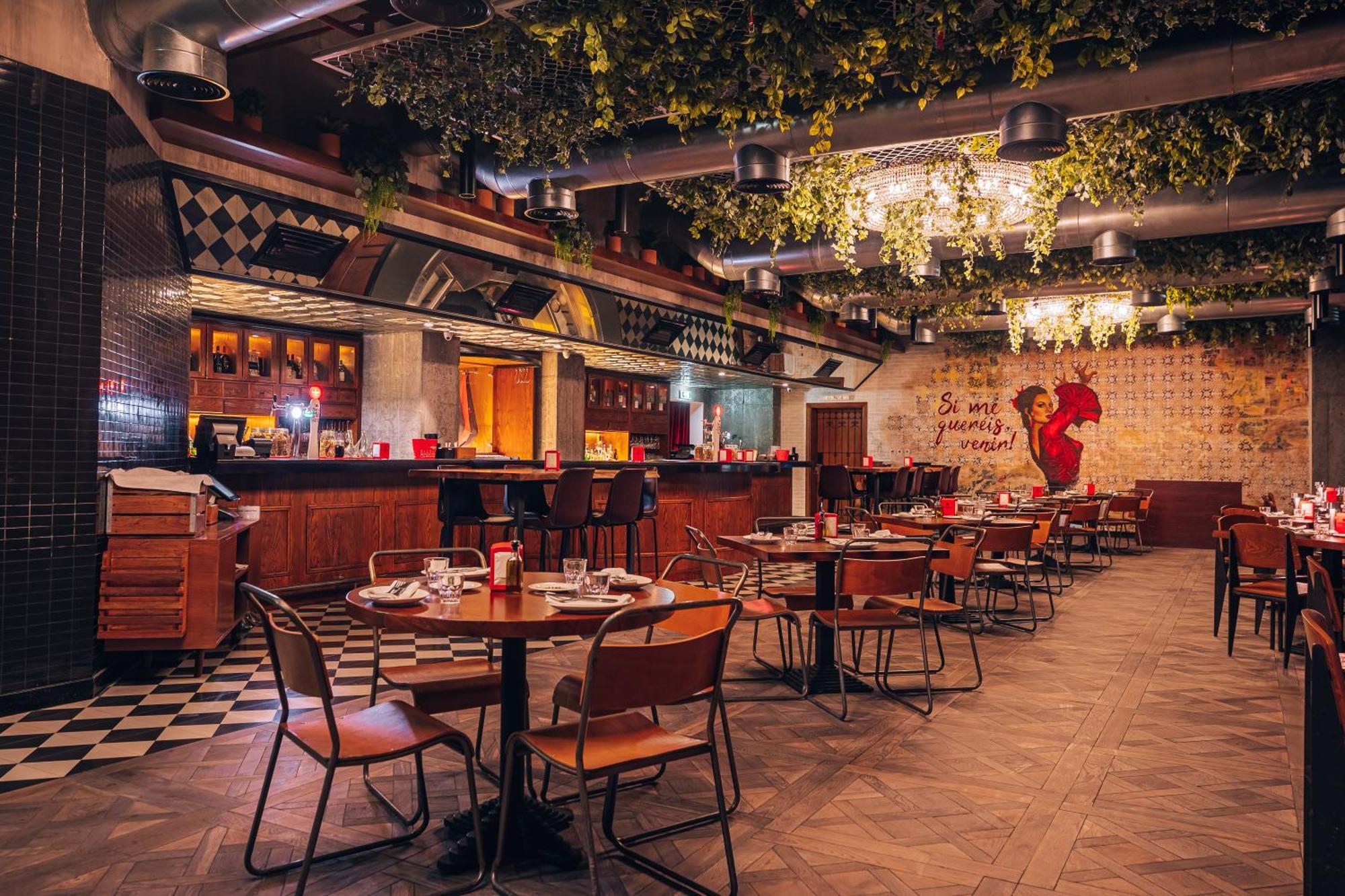 Tryp By Wyndham Dubai Hotel Exterior foto Interior of the restaurant