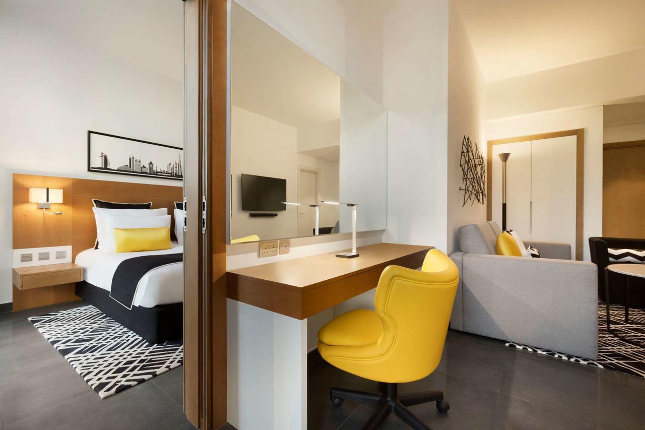 Tryp By Wyndham Dubai Hotel Exterior foto A room at the hotel