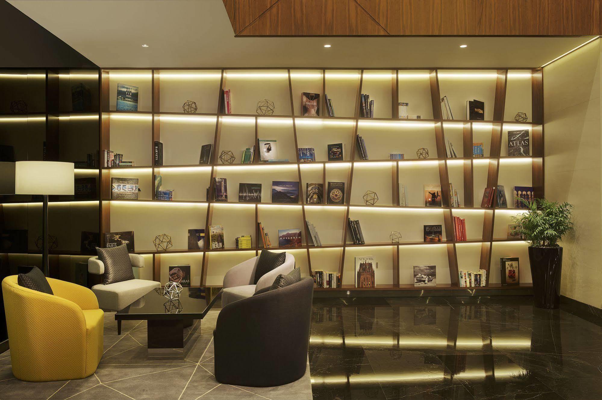 Tryp By Wyndham Dubai Hotel Exterior foto The library at the hotel